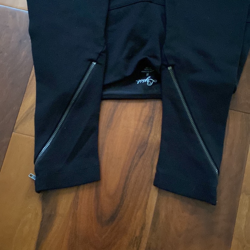 Lysse Leggings with Zippers